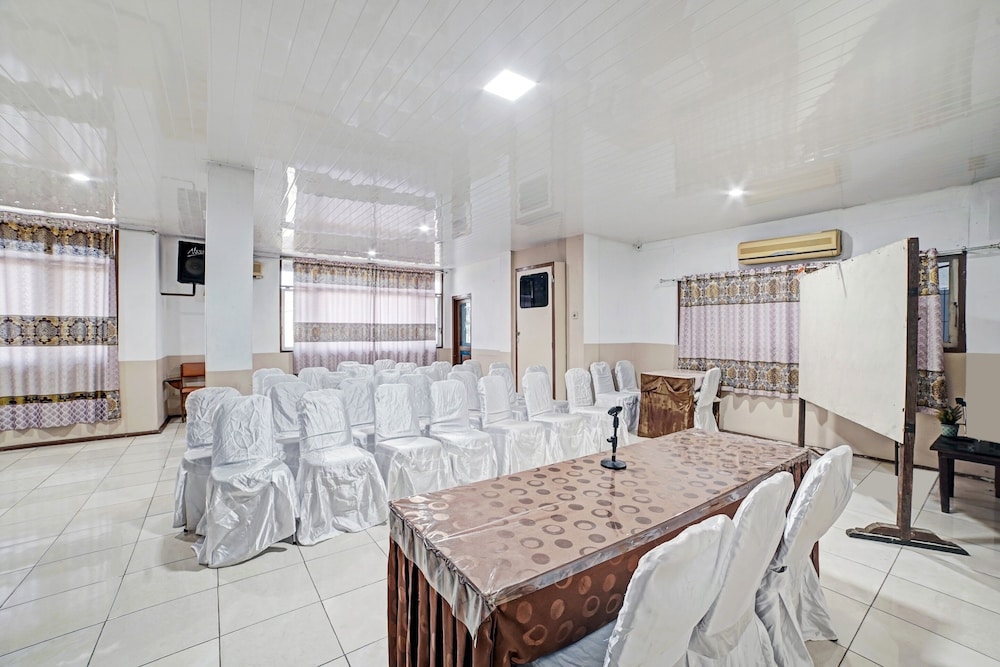 OYO 90487 Wisma Kuta Karang Baru 20/31
