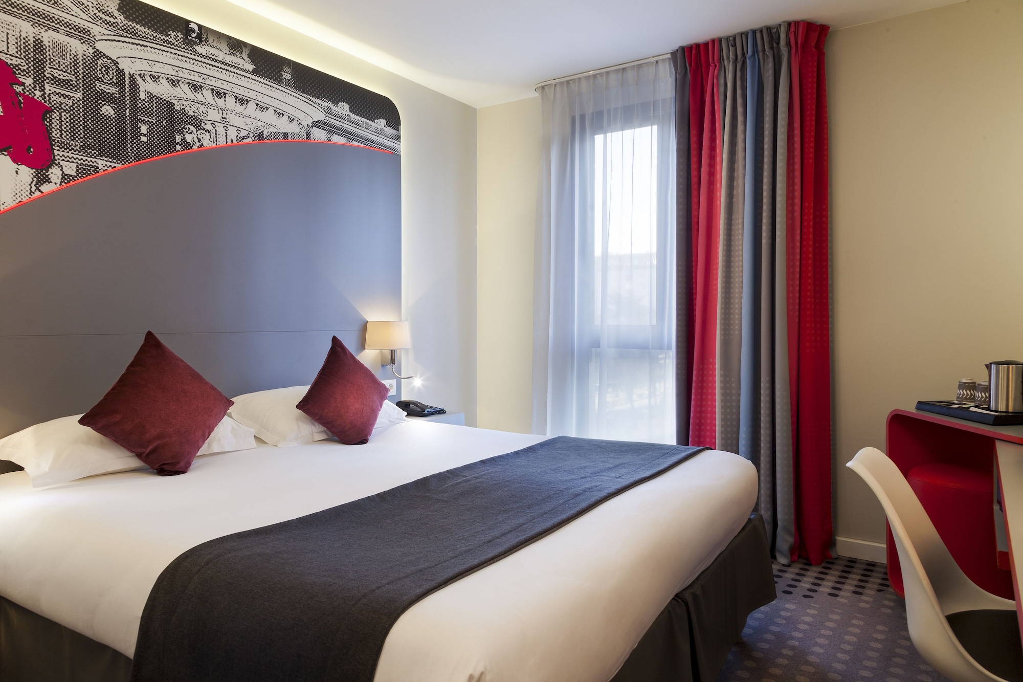 STANDARD, DOUBLE BED