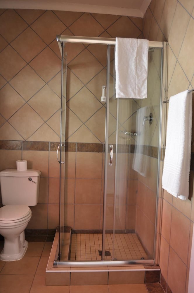 Happy Valley Hotel Ezulwini 38/40