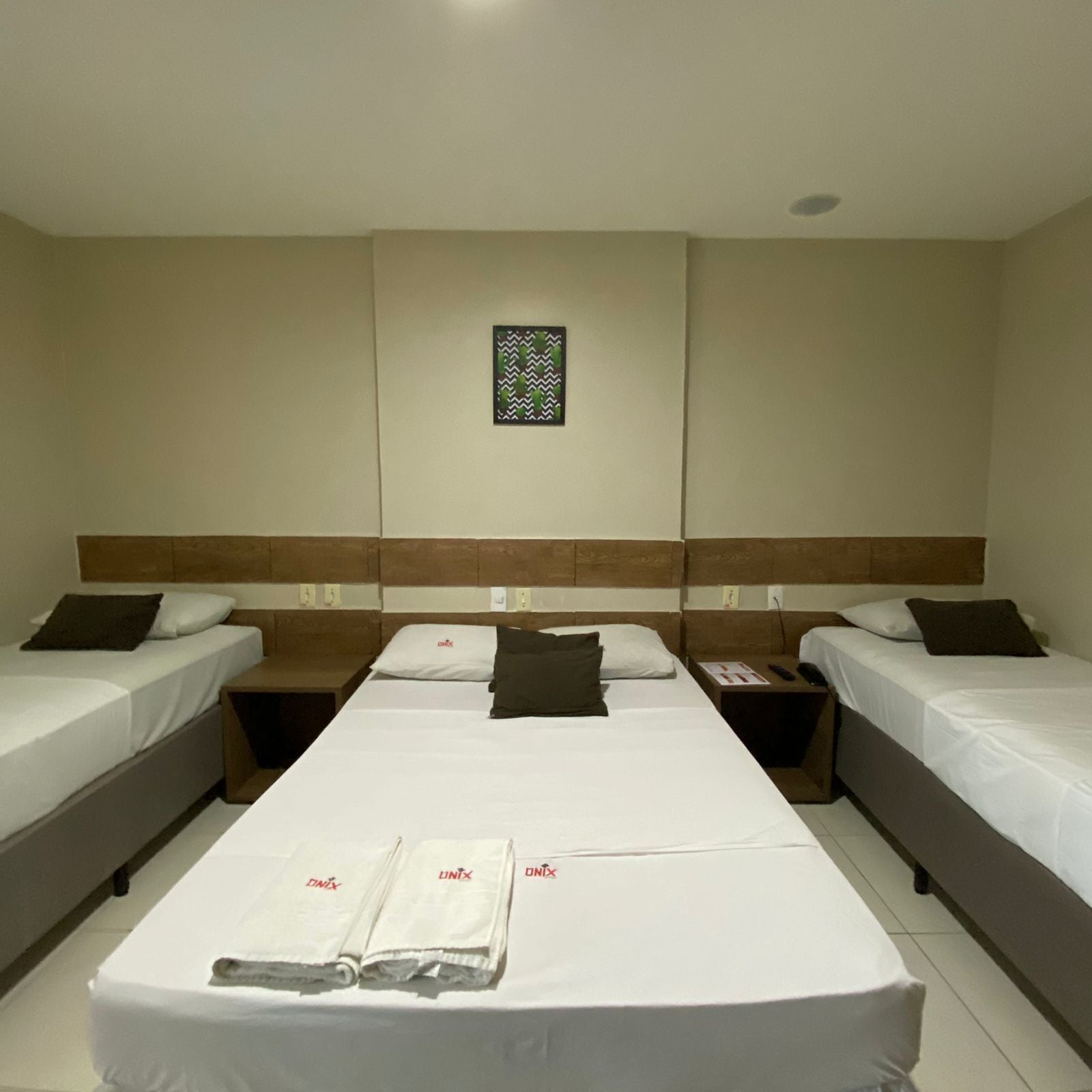 ROOM, TRIPLE