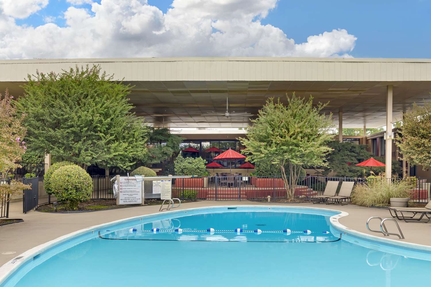 Best Western Plus Burlington 23/49