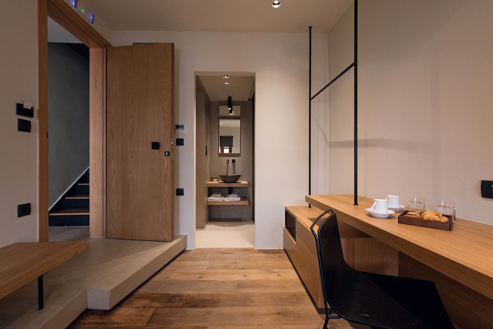 Portou House 24/42