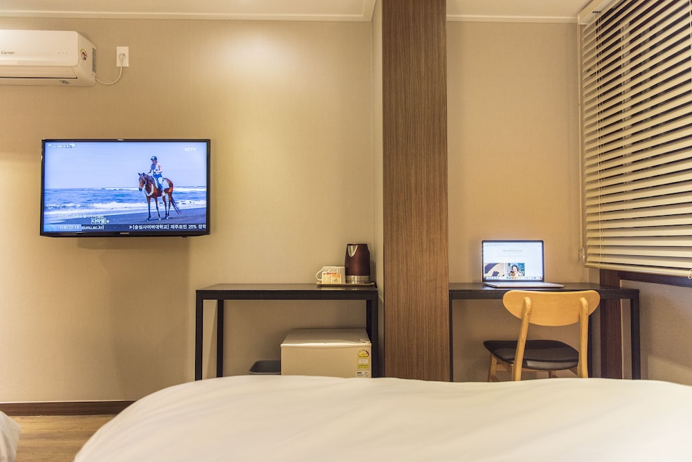 CHECK INN HOTEL JEJU 22/43