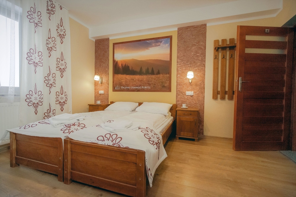 COMFORT, DOUBLE OR TWIN BED, NO BALCONY