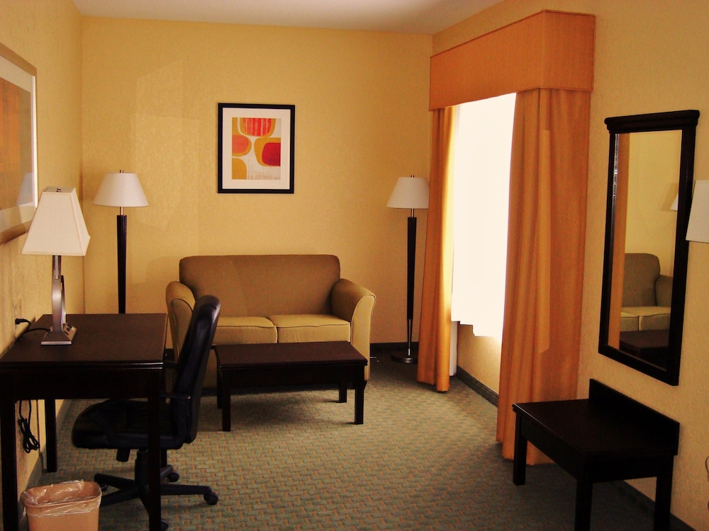 Ambassador Inn and Suites Tuscaloosa 46/57