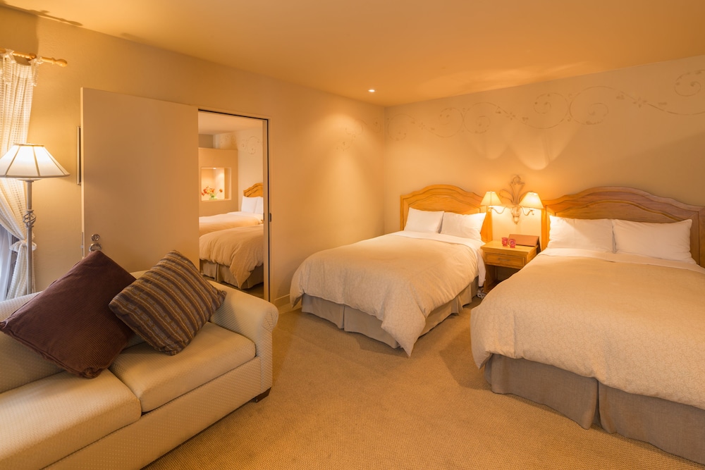 Poppy Springs Resort & Spa 16/63