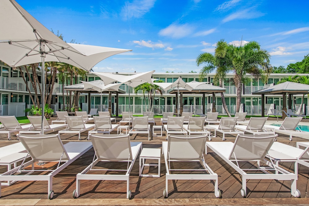 Casey Key Resorts - Mainland 43/68