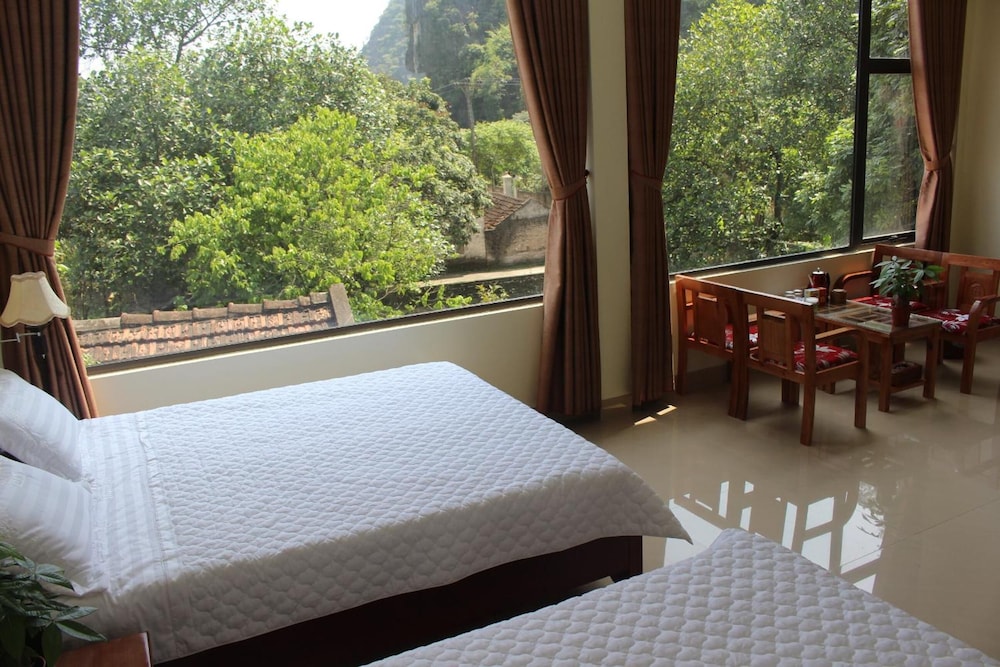 Sierra Homestay 27/65