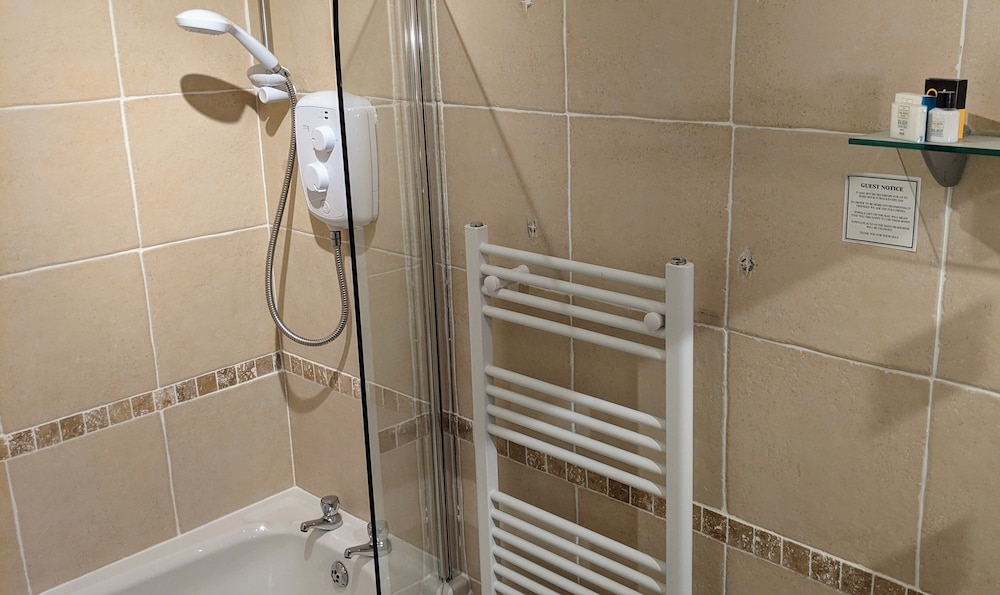 Ivybridge Guest House 49/50