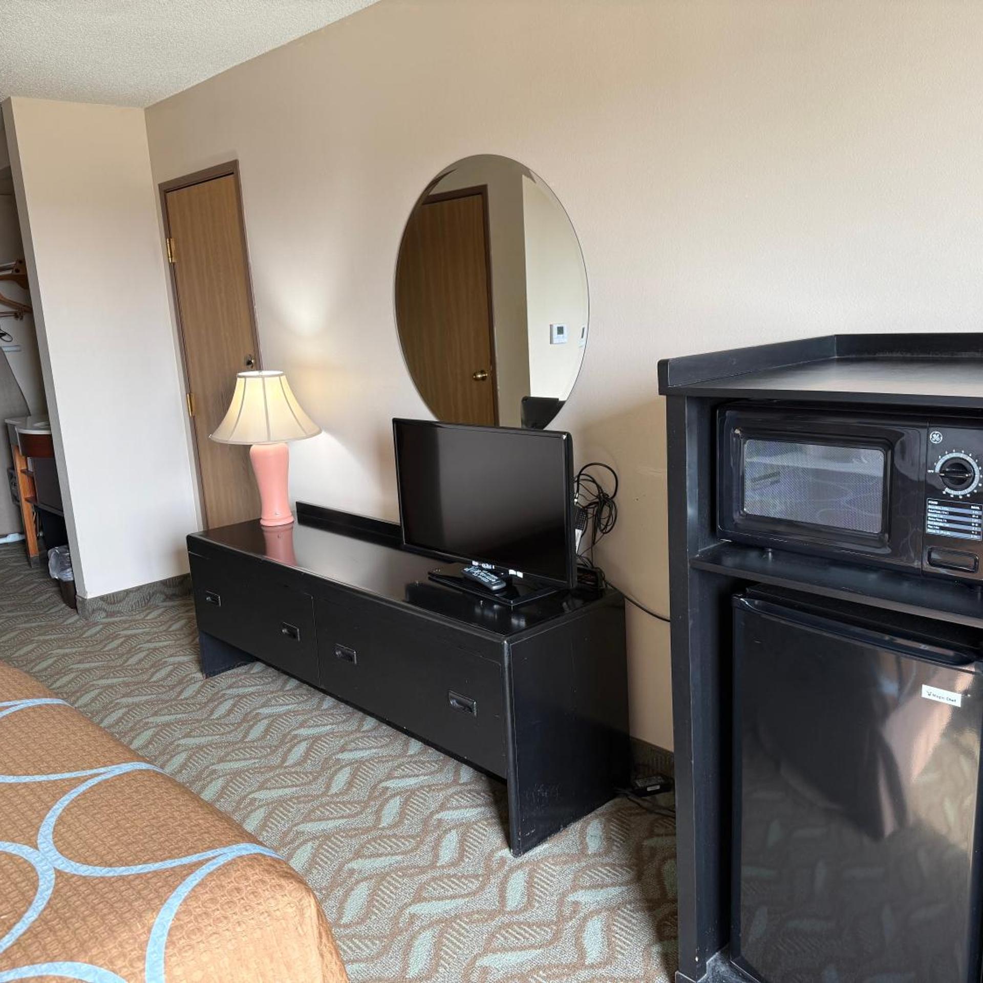 Dodgeville Inn & Suites 4/44
