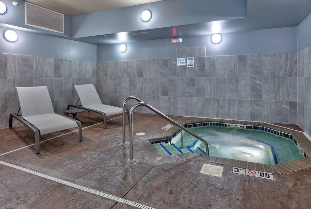 swimming pool spa