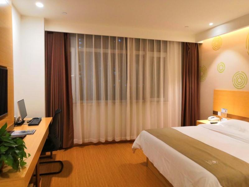 GreenTree Inn Jining Wenshang Square Road Express Hotel 17/39