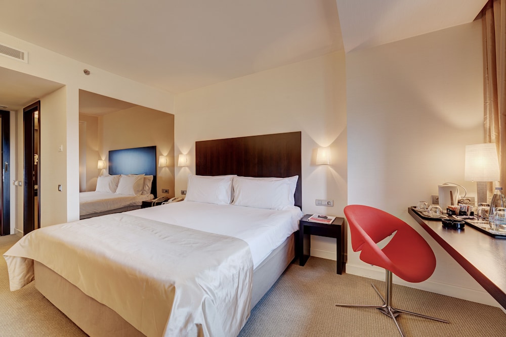 Ramada Plaza by Wyndham Bucharest Convention Center 19/57