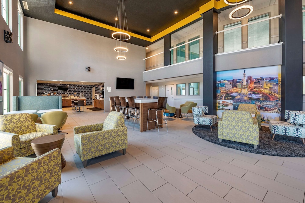 Clarion Pointe Indianapolis Airport 9/64