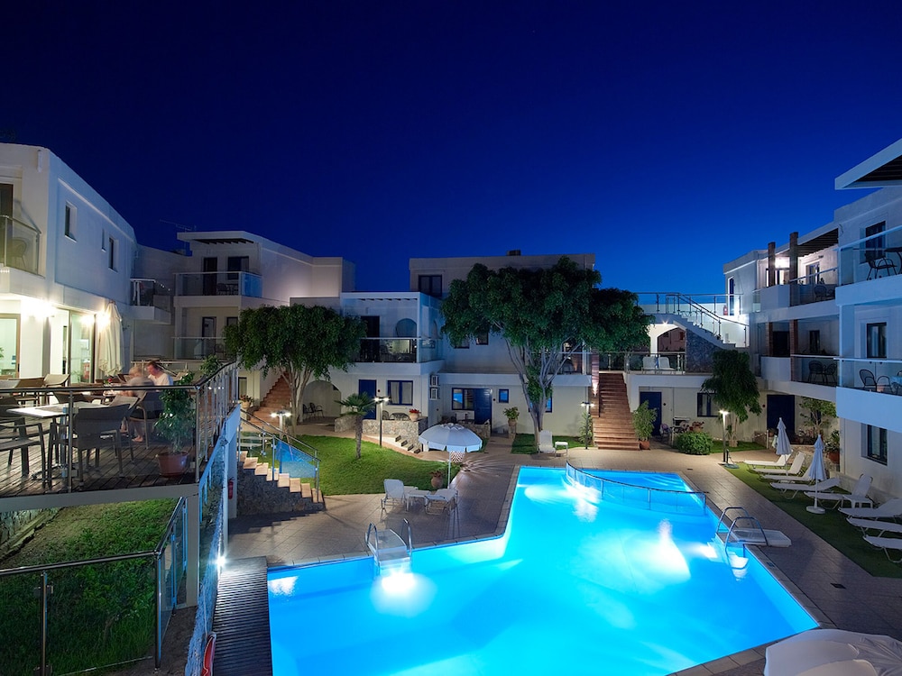 Minos Village 19/81