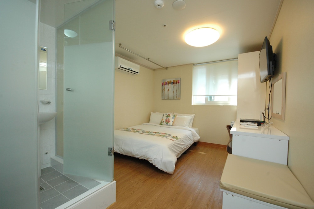 غرفة بسرير مزدوج، E Residence 4/7