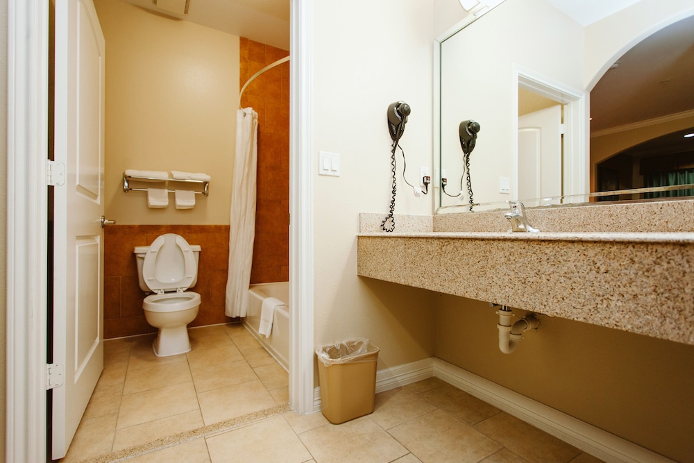 Palace Inn Copperfield 23/24