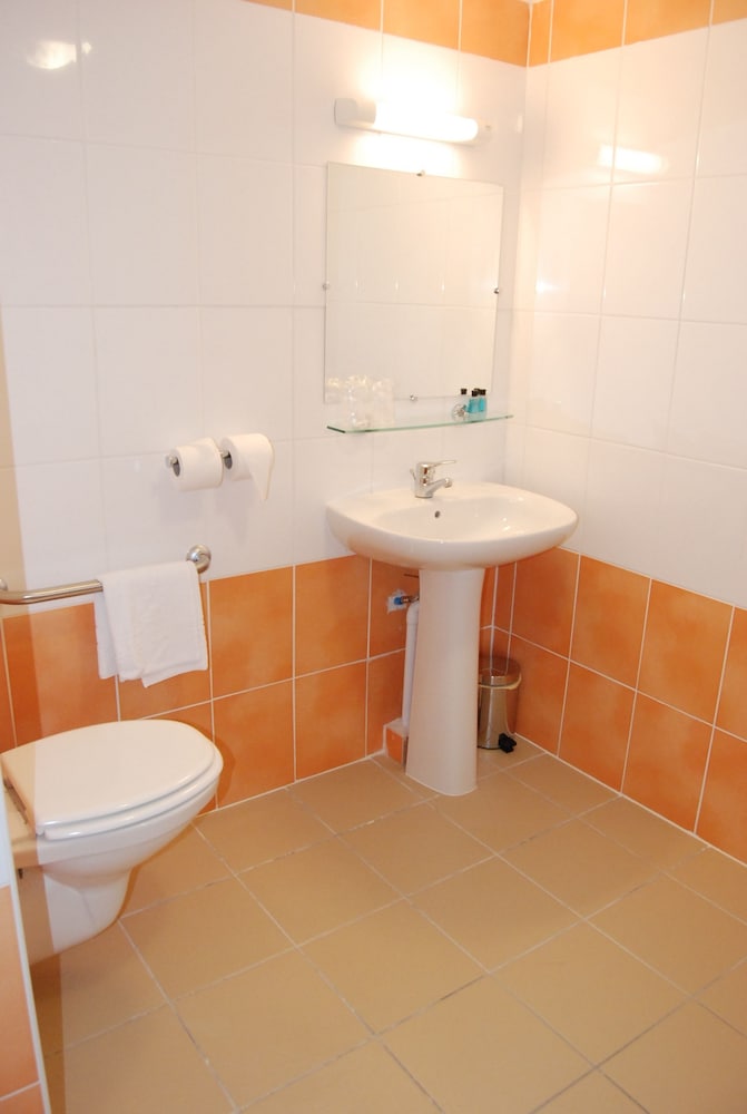 غرفة قياسية بسريرين منفصلين، Centre International de Sejour Hostel 4/5
