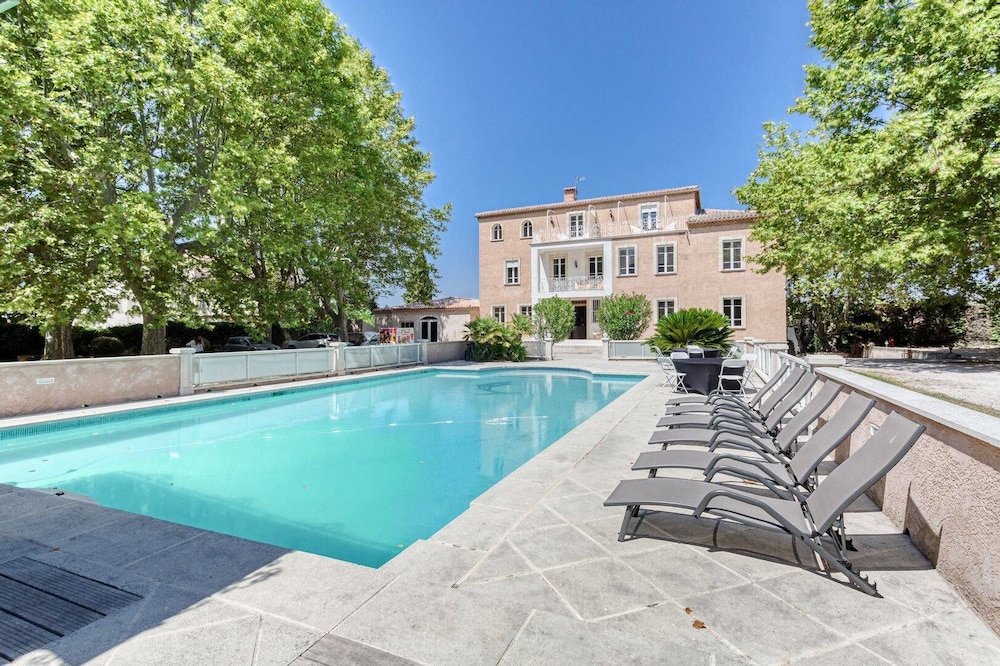 DOMAINE DE LA NERTHE- HOTEL PROVENCE MEDITERRANEE 44/50