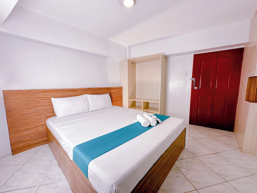 OYO 675 Circuit Hostel 18/50