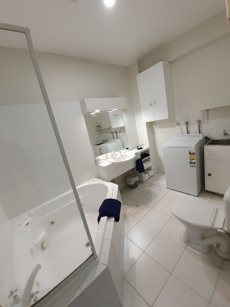 U Studios Paraparaumu, SureStay Collection by Best Western 45/46
