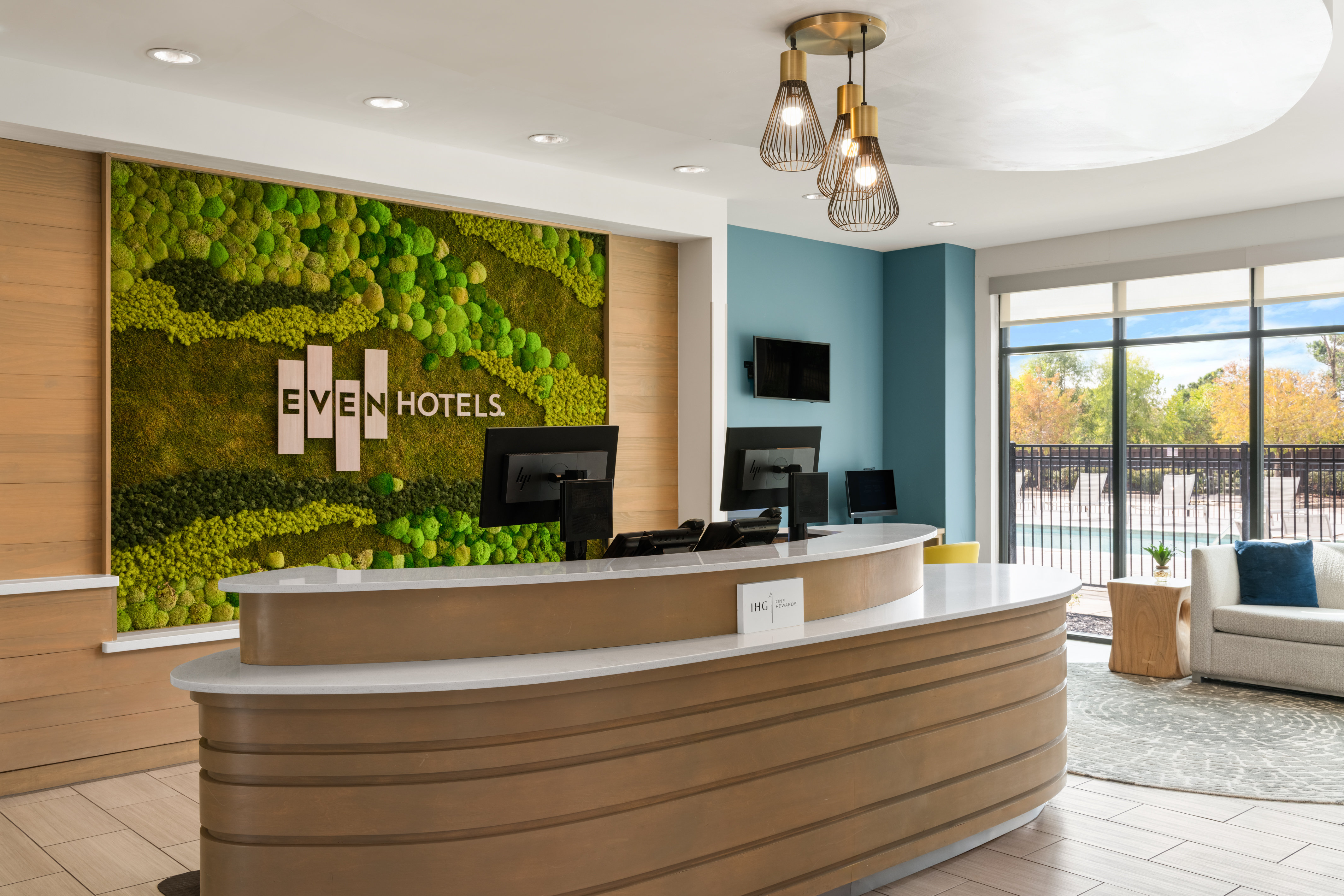 Even Hotels Shenandoah the Woodlands 11/82