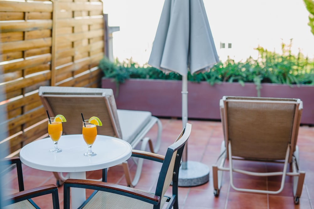Napa Plaza Hotel-Adults Only 36/49