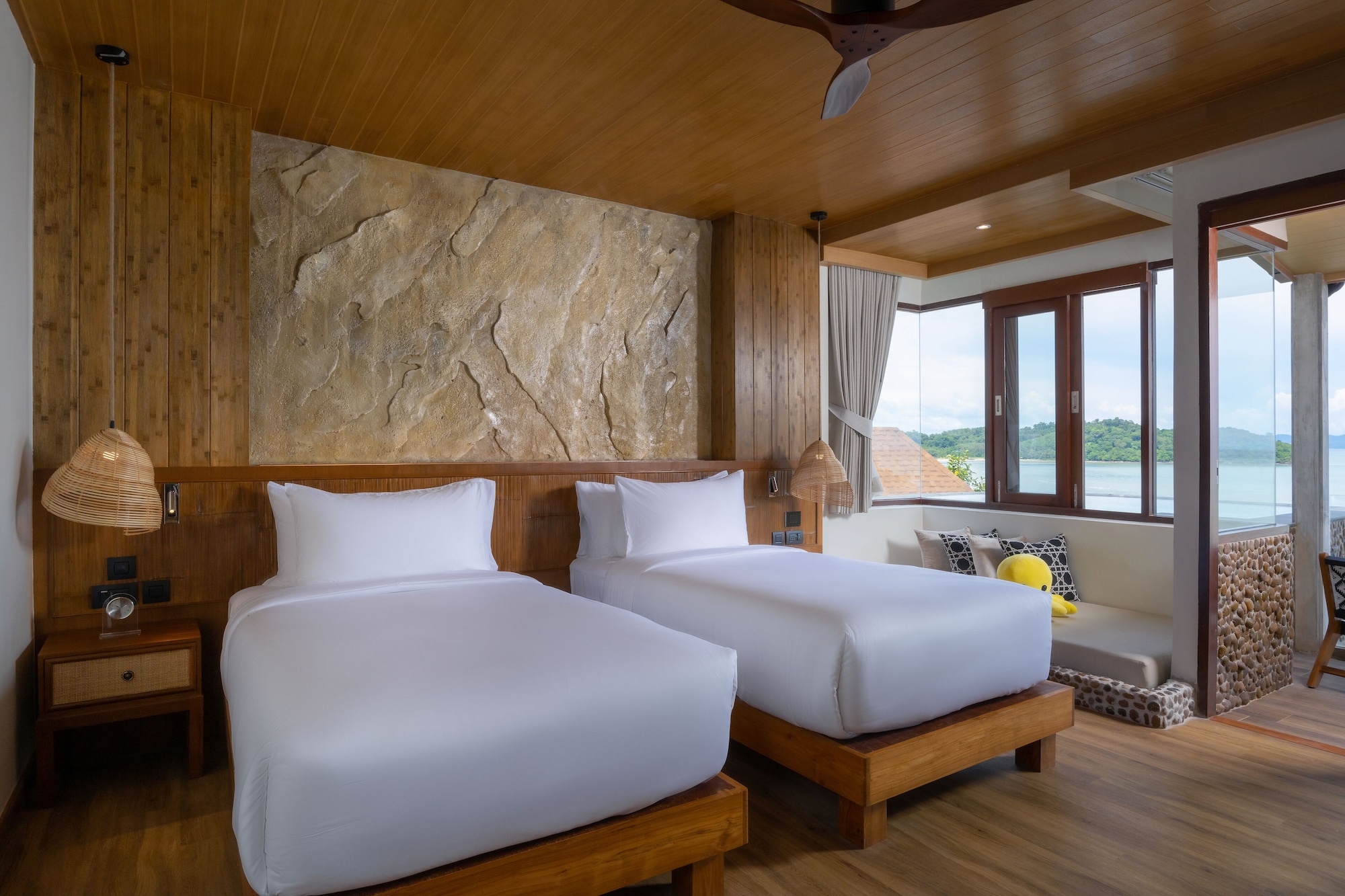 استوديو بسريرين منفصلين بإطلالة على البحر، Sinae Phuket Luxury Hotel 4/9