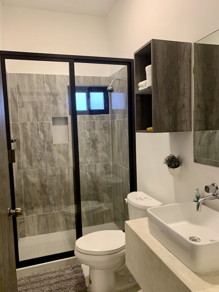 SILVERSANDS Hotel Boutique 5Th Ave 68/68