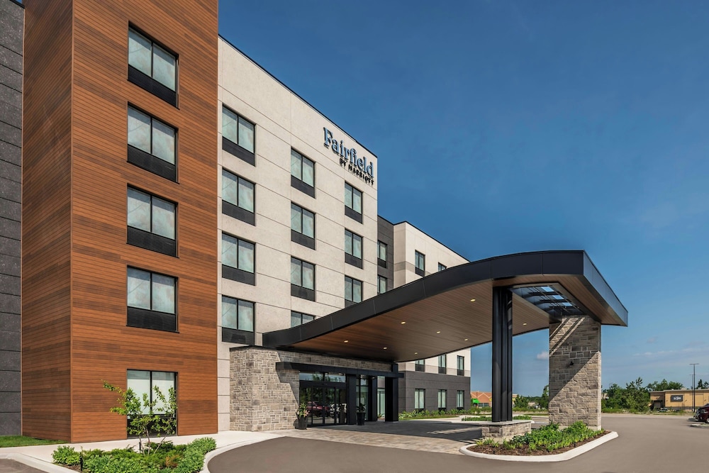 Fairfield Inn & Suites Gravenhurst Muskoka 6/50