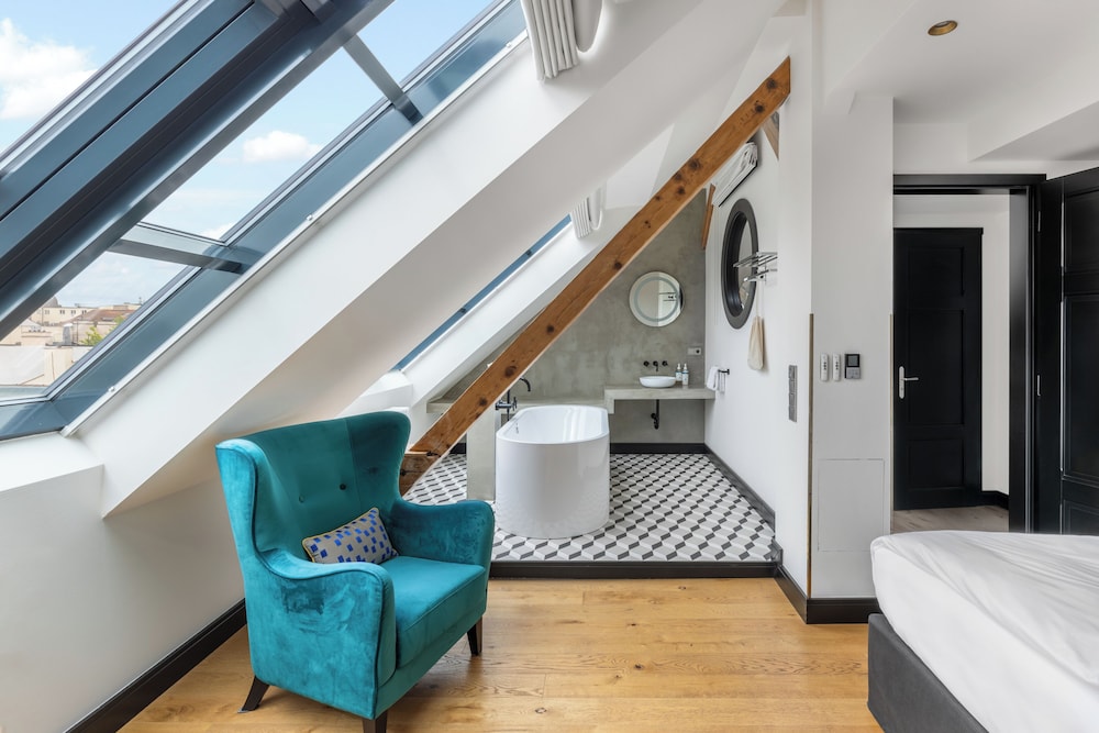 Hotel Republika and Suites 12/41