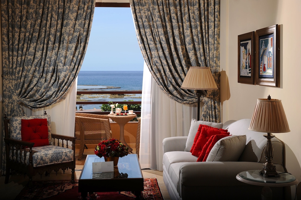 Byblos Sur Mer, Byblos 39/63