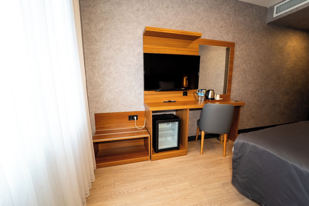 Educity Suit & Hotels 37/50