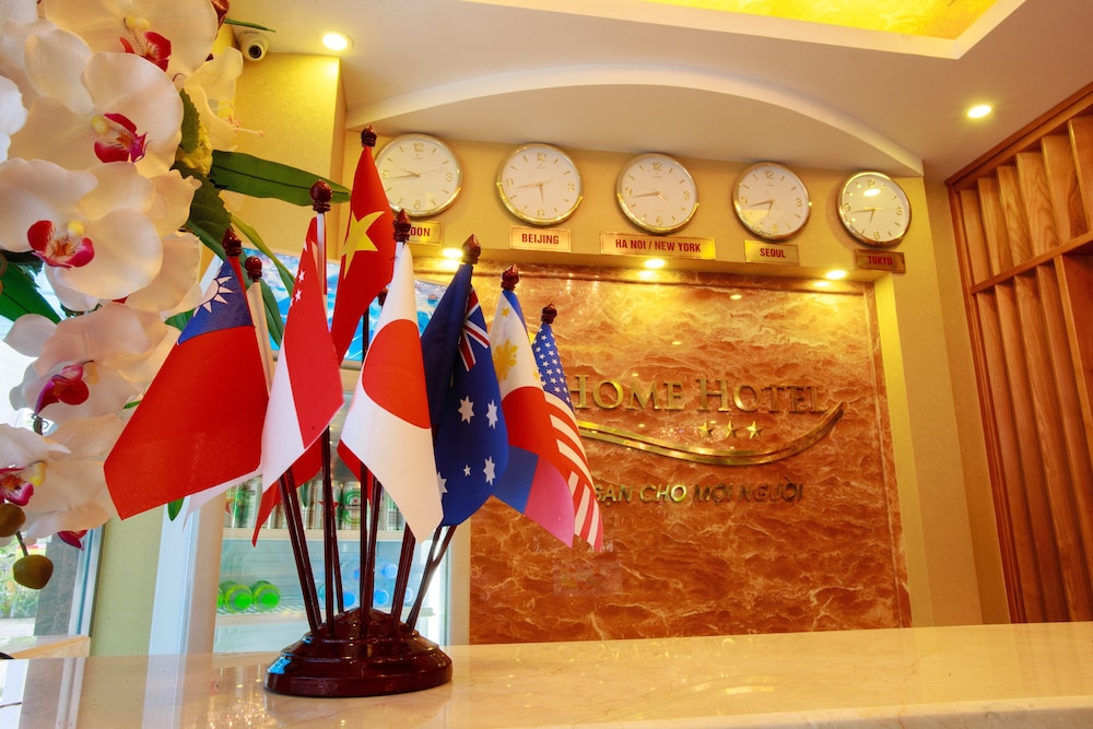 Home Hotel Truong Cong Giai 8/50