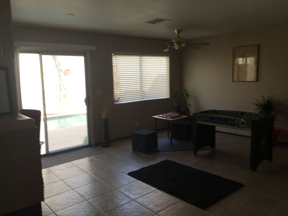 Welcome House Las Vegas 22/41
