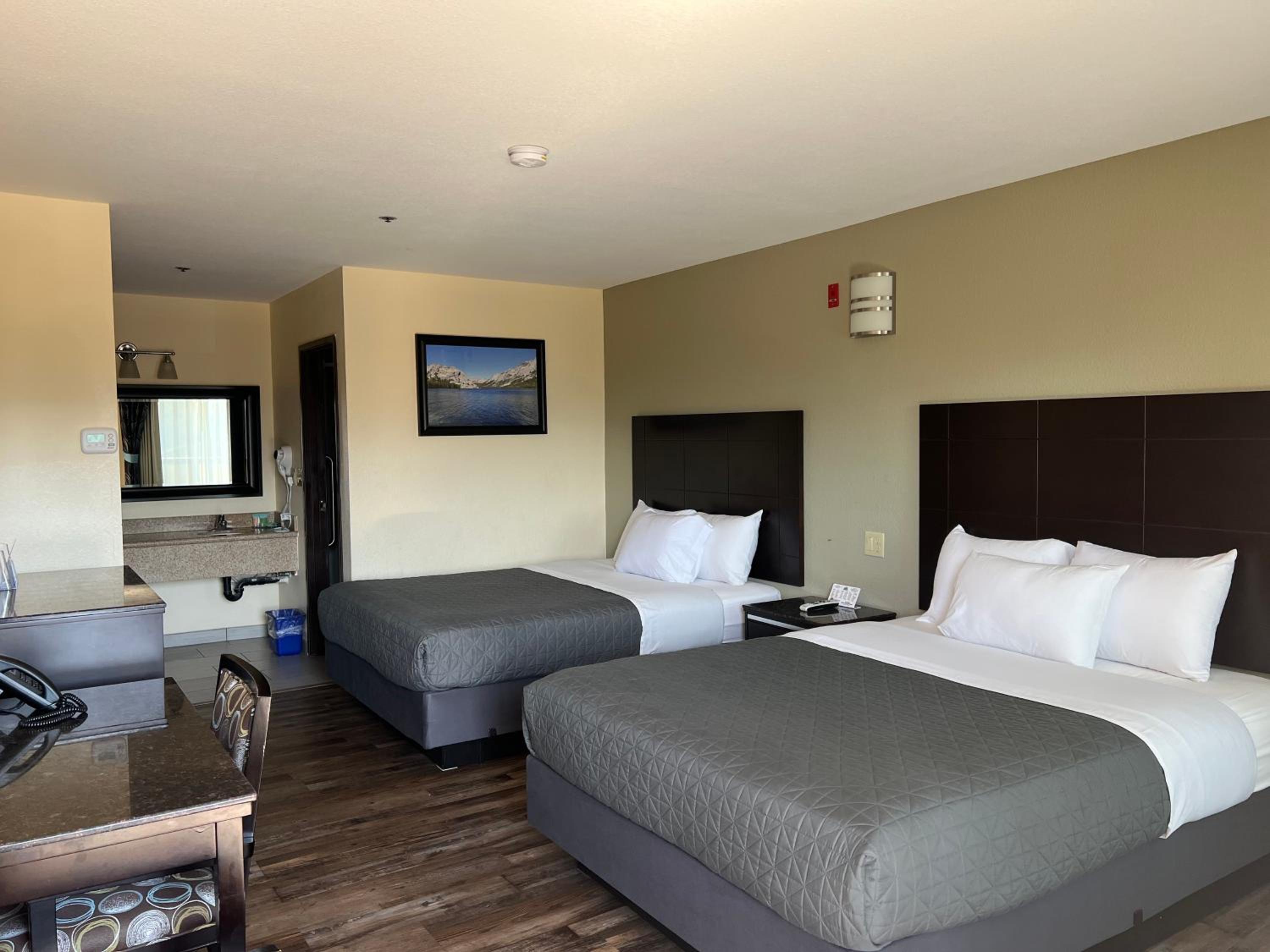 Room, 2 Queen Beds