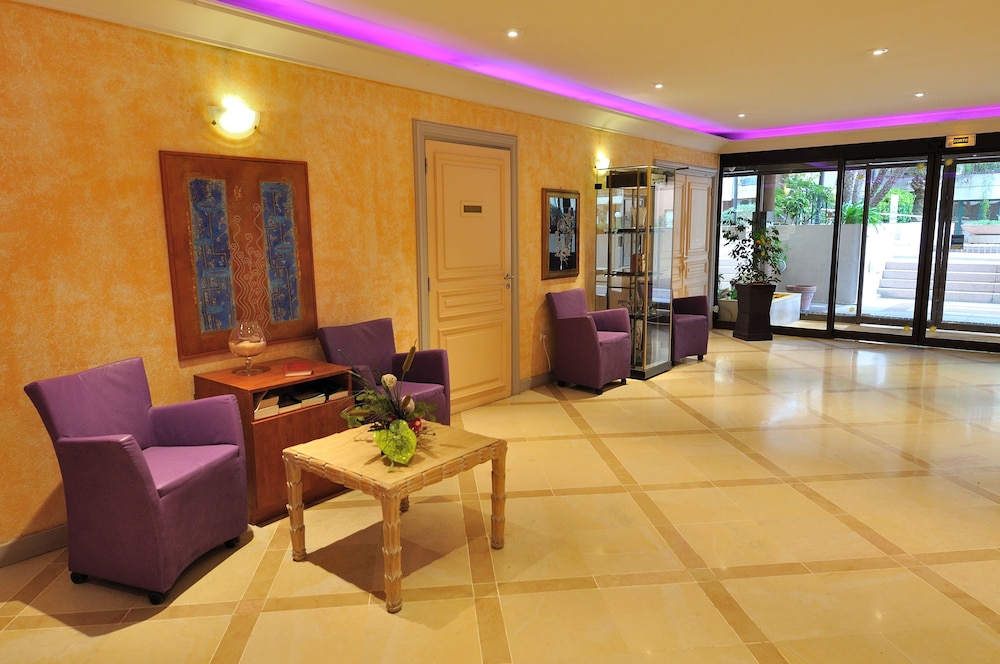 RESIDHOTEL VILLA MAUPASSANT 24/34