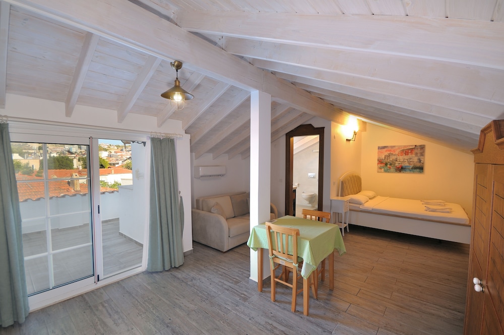 Brothers Cesme Boutique Hotel 24/33