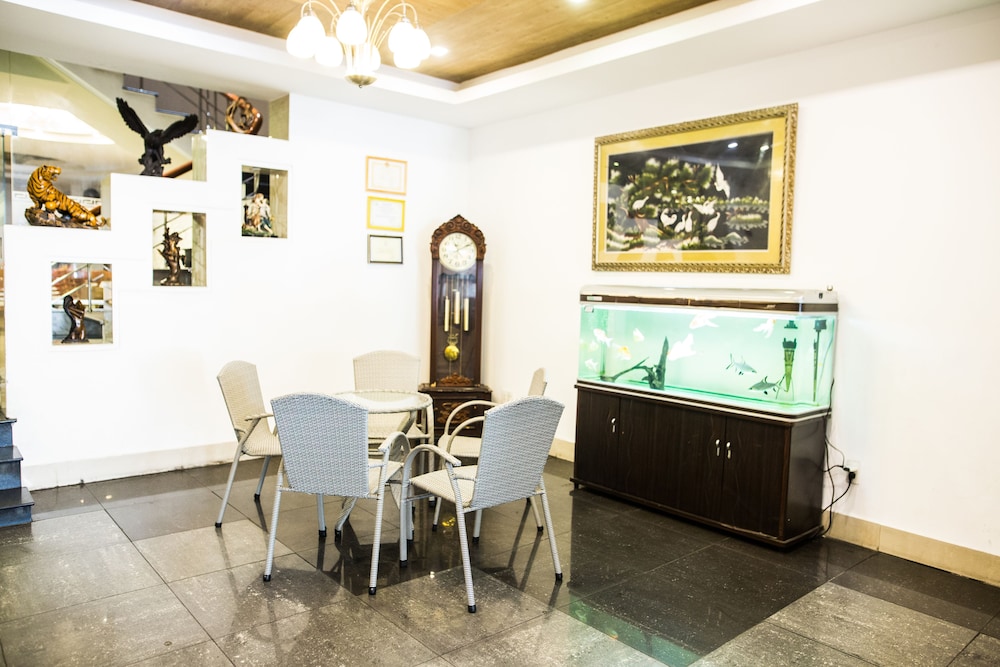 Xuan Hung Hotel 12/55