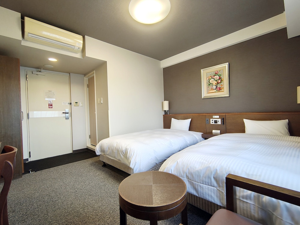 Hotel Route-Inn Iwakiizumi Ekimae 28/50