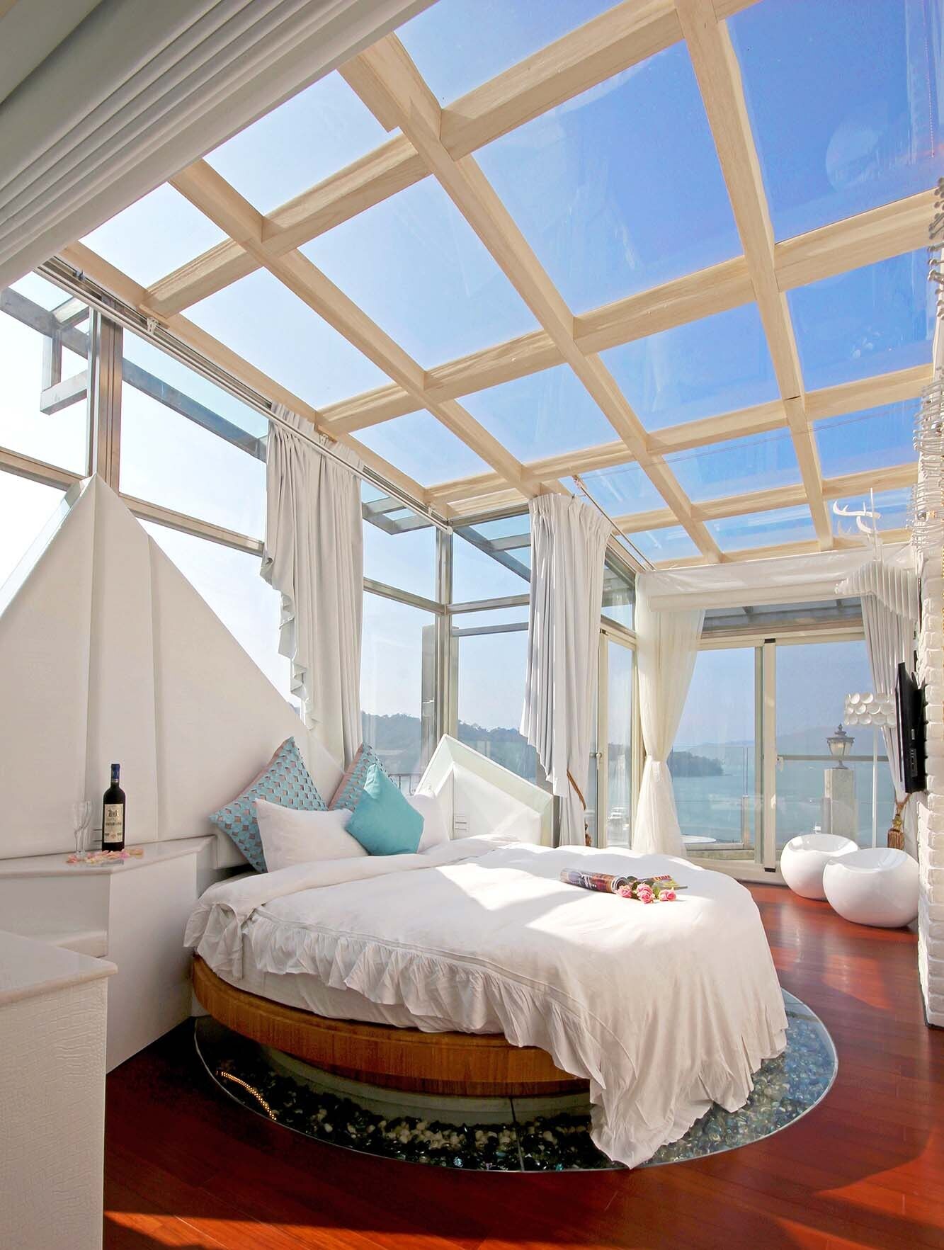 DESIGN, DOUBLE BED, BALCONY