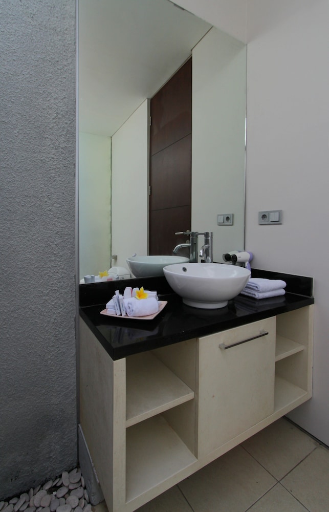 Sudha Villa Bali Baik-Baik 48/50