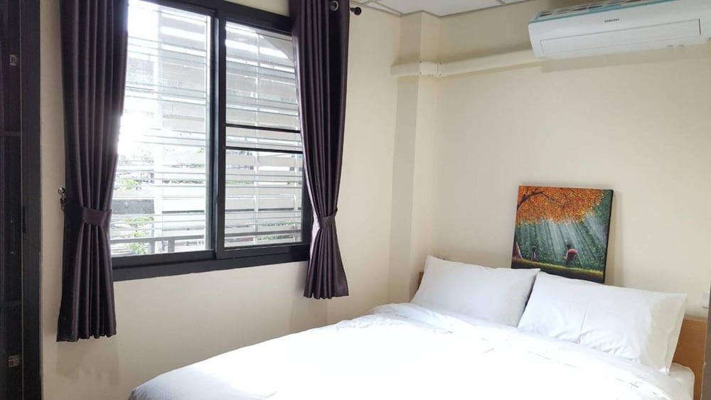 Double D Rooms & Cafe 22/59