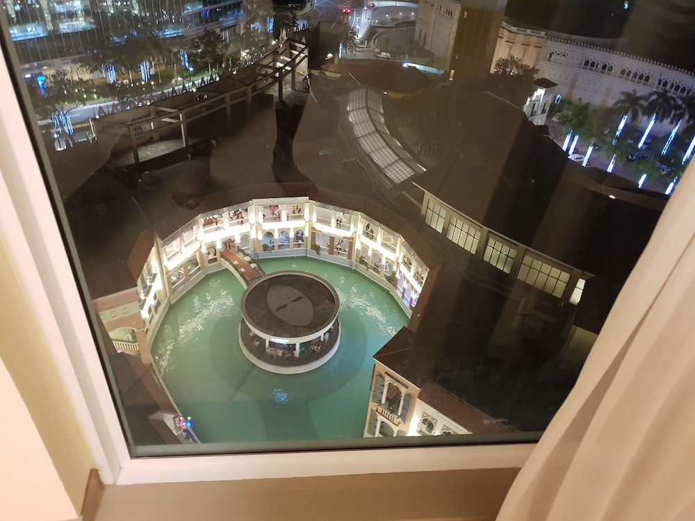 Luxe In Venice - The Venice Residences 44/68