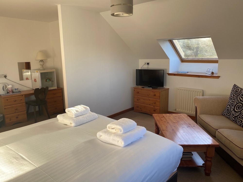 Smithton Hotel 23/70