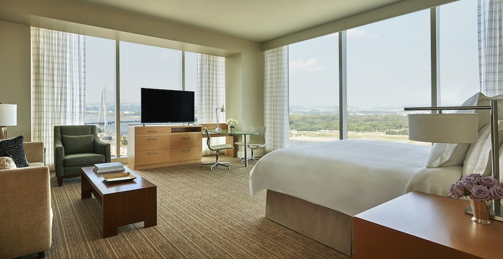Four Seasons Hotel St. Louis 19/79