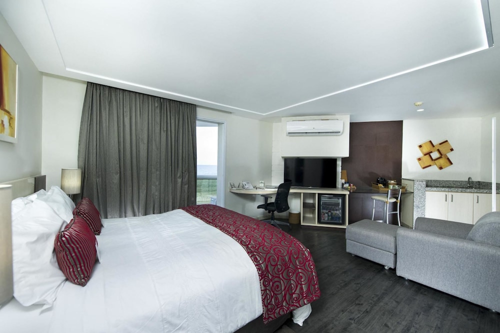Comfort Suites Macae 14/43