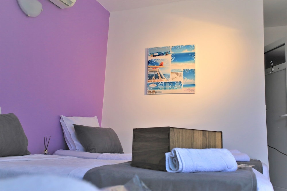 Lavender Otel 12/50