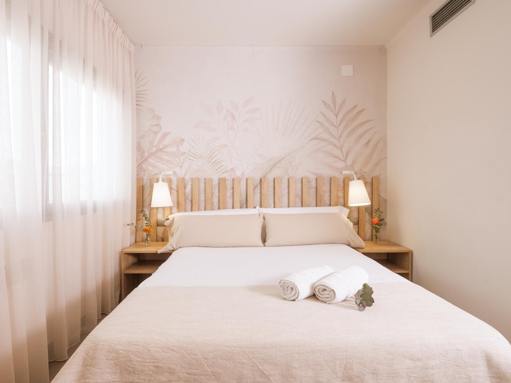 Castellmar Apartments 14/57