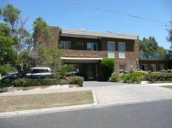 Keilor Motor Inn 1/26